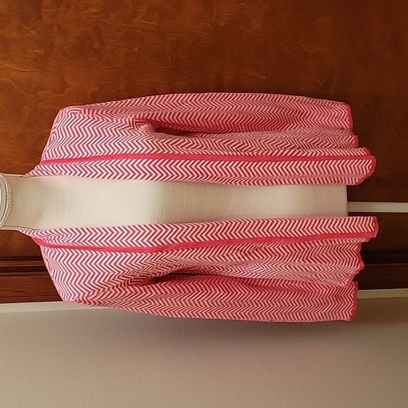Kim Rogers | Coral Pink and White Chevron Print Cardigan in size S - Picture 1 of 12